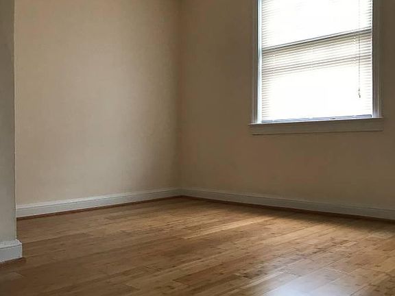 2nd image of 2707 Arlington Blvd APT 102