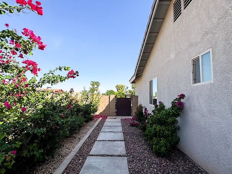 4377 W 16th Ln — Photo 34