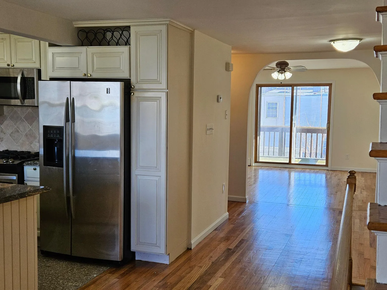 84 Laidlaw Ave — Photo 4