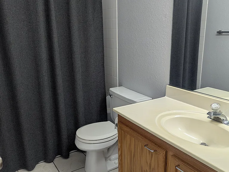433 Mesa Blvd #201 — Photo 15