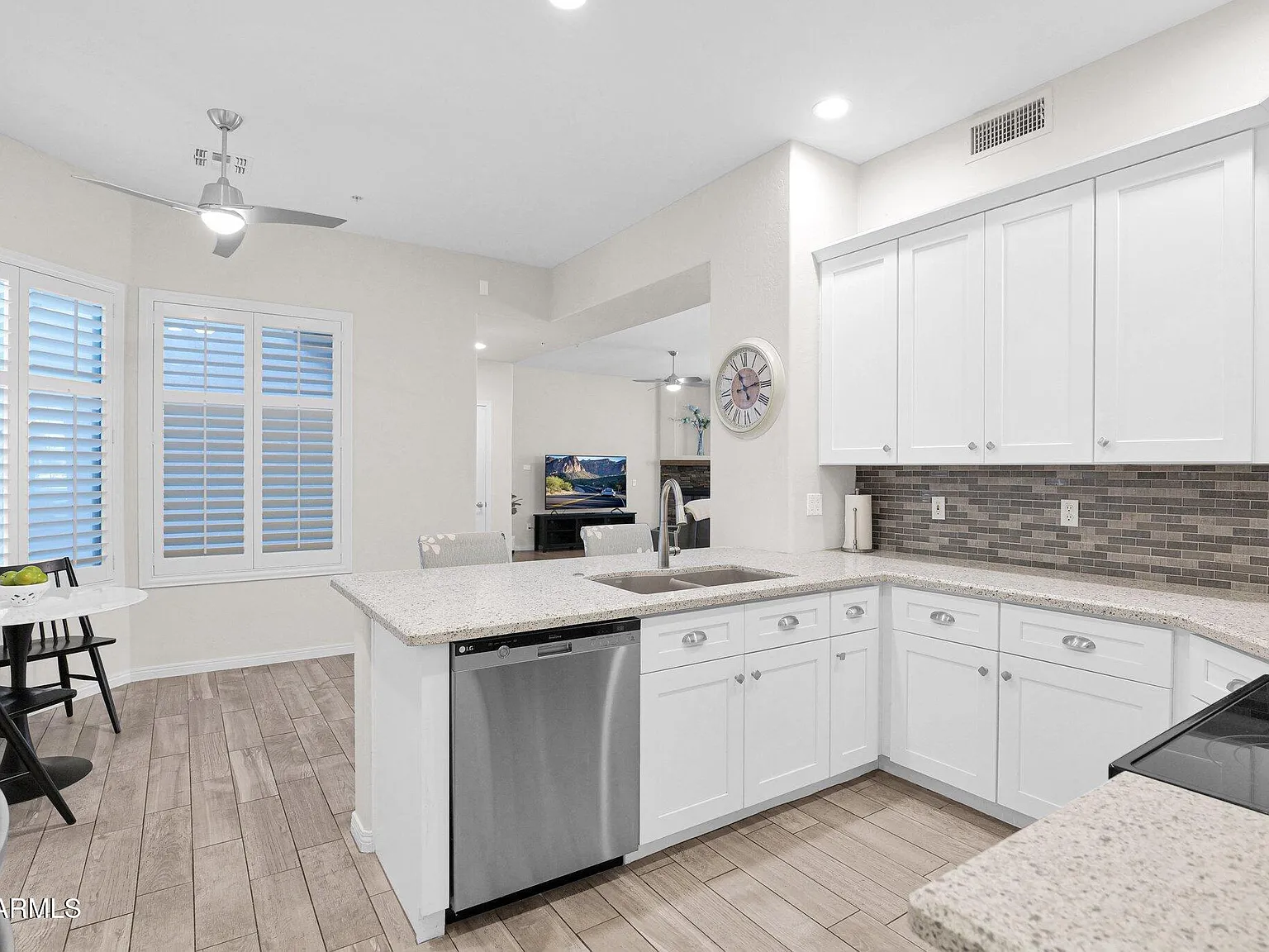 3 bed, 1659 sqft, $6,000 — Photo 3