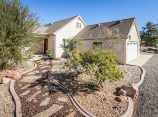 10080 Winesap Ave, Cherry Valley, CA 92223