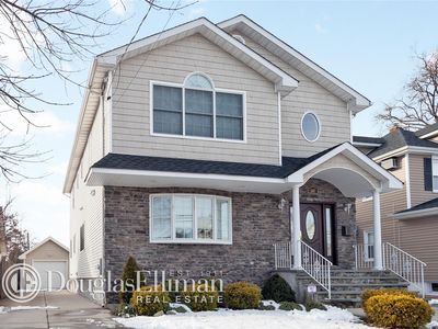 147 Madison Ave, Franklin Square, NY, 11010