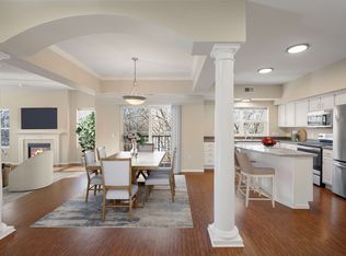 Lake Hazeltine Woods, Chaska, MN 55318