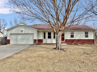 650 Dublin Dr, Andover, KS 67002