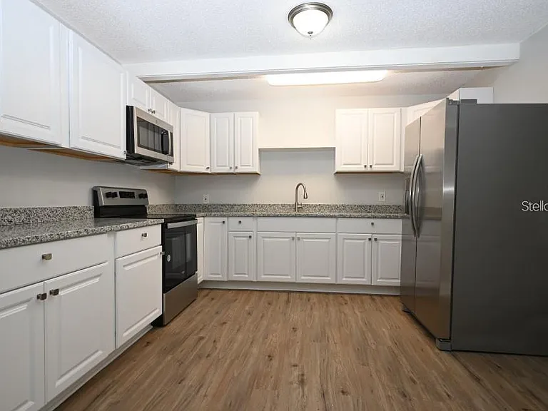 36921 Church Ave — Photo 7