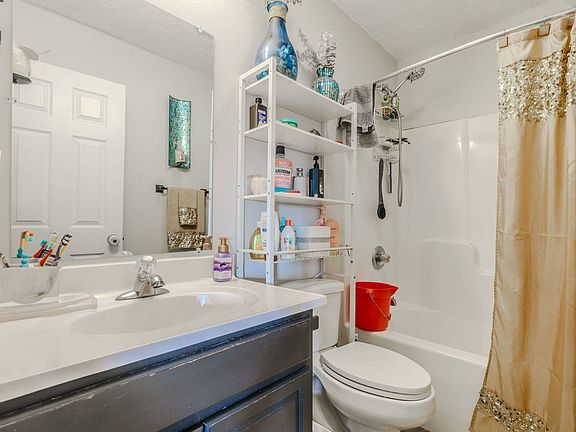 5th image of 1409 Snapp Rd