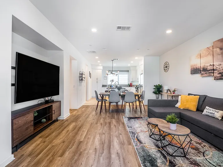 11393 Meeker Ave #B — Photo 6