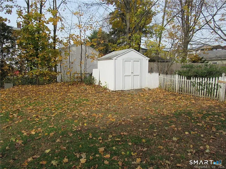 36 Rochford Ave — Photo 28