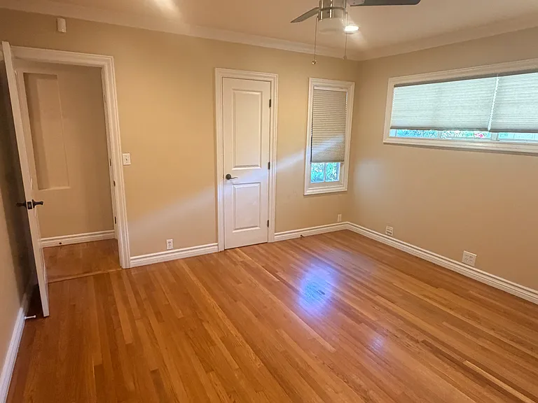 1205 Geneva St — Photo 13