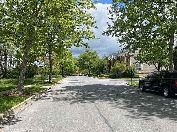 5th image of 1572 Wheyfield Dr