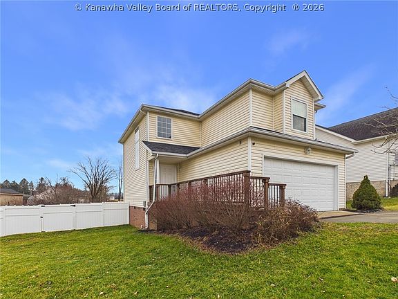 3rd image of 24 Long St