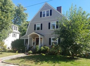 18 Riverside Pl, Walpole, MA 02081