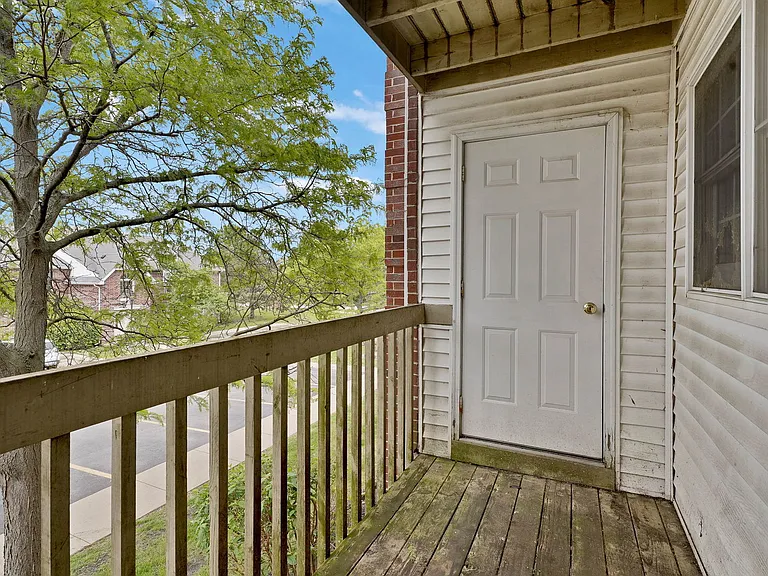 330 Leah Ln #2C — Photo 17