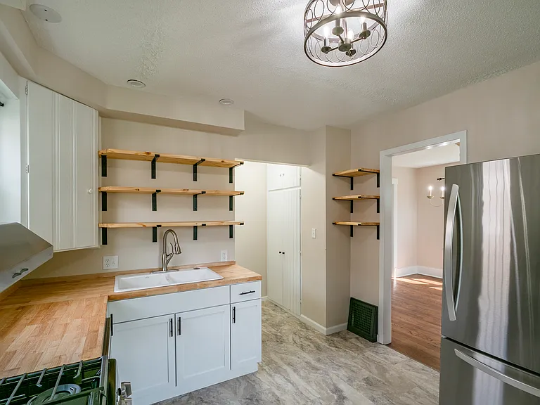 1246 N St SW — Photo 5