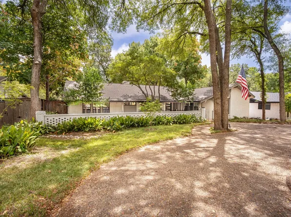 8242 San Cristobal Dr, Dallas, TX 75218