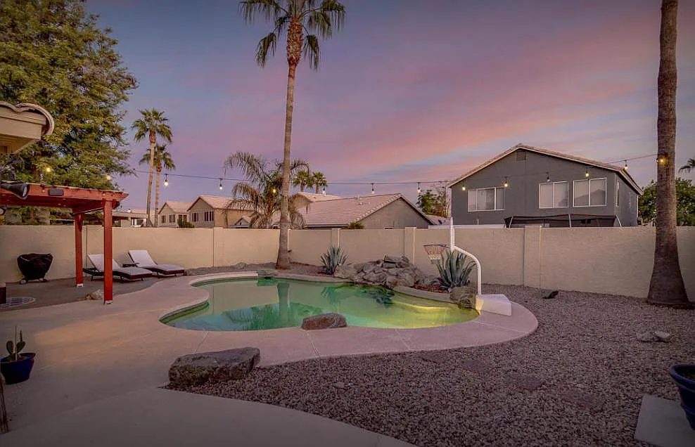 4 bed, 2.5 bath, 1656 sqft, $2,795 — Photo 3