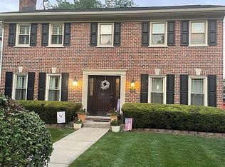 9933 Mayfield Ave, Oak Lawn, IL