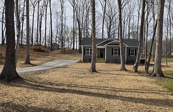 3rd image of 1267 Higginbotham Rd