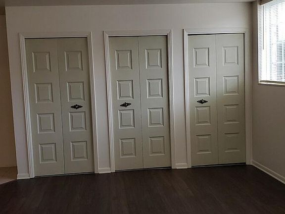 2nd image of 3139 Davenport Ave #11