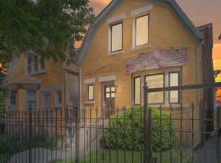 3552 W Evergreen Ave, Chicago, IL 60651