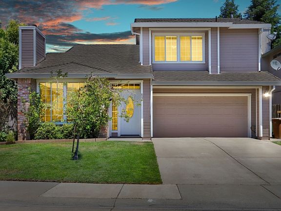 2nd image of 807 Lyonia Dr