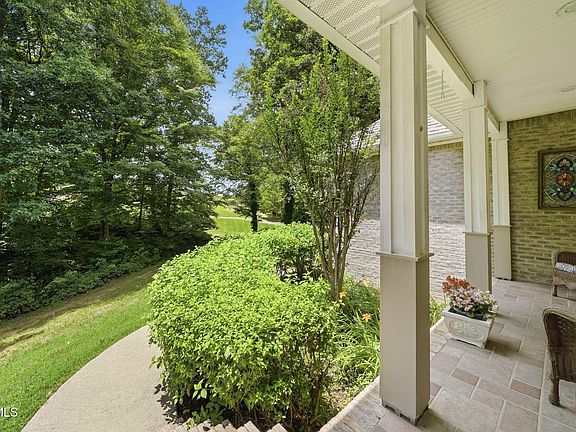 4th image of 134 Sycamore Dr
