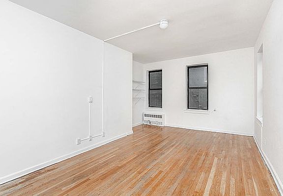 3rd image of 357 E 87th St APT 4C