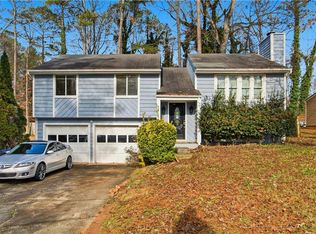 330 Hembree Forest Cir, Roswell, GA 30076
