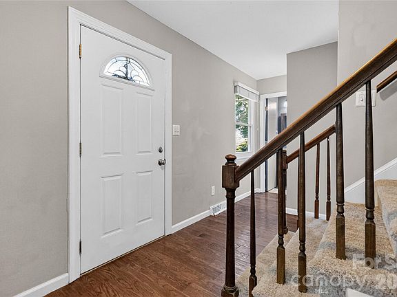 5th image of 11117 Kingfisher Dr
