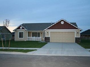 8804 W Bruneau Ave, Kennewick, WA 99336