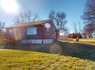 100 Devries Ave S, Hollandale, MN 56045