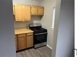 2012 Cliffview Rd #15, Cleveland, OH 44121