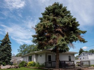 4150 6th St, Newport, MI 48166