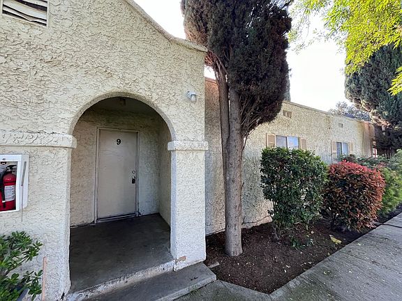 2nd image of 266 W Belleview Ave #9