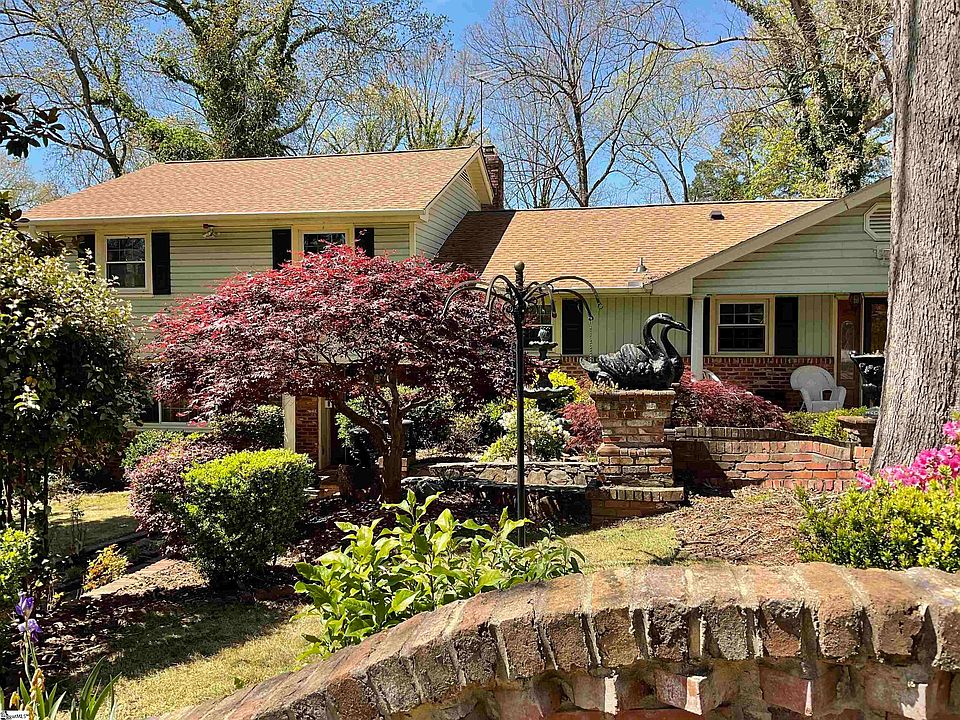 1st image of 16 Pine Creek Ct