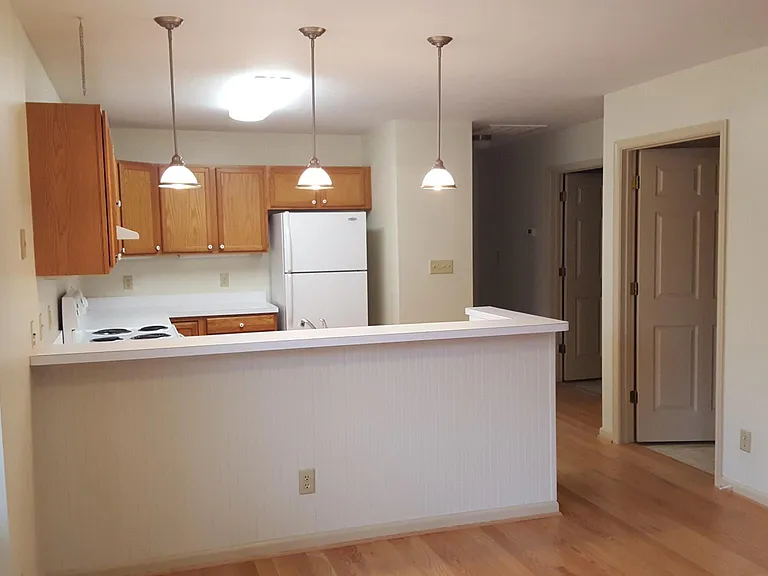 1417 Burgess Ln #B — Photo 4