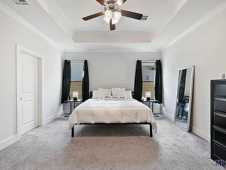 10238 Grayton Dr — Photo 6