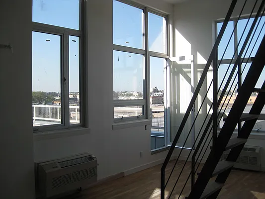 Rented by Joel Weisz, LREB | media 39