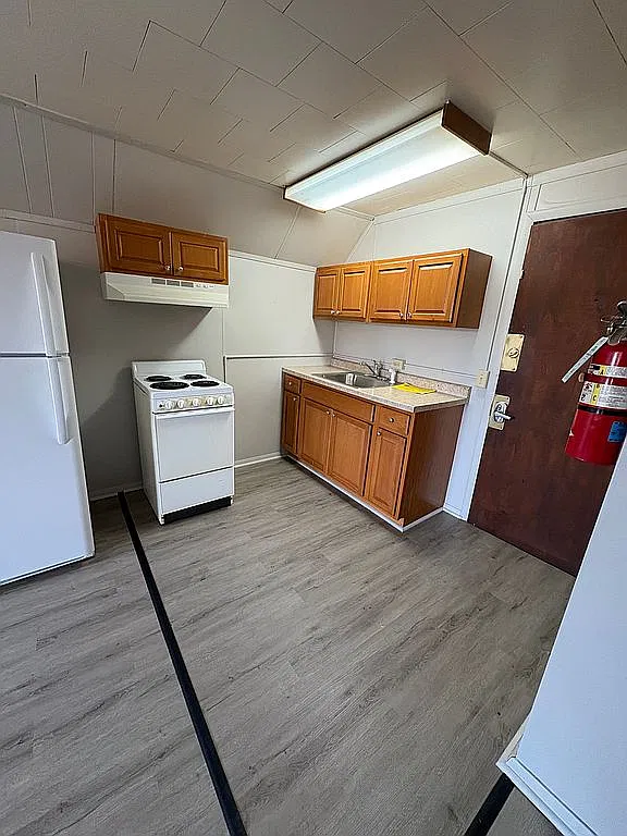Studio, $850 — Photo 4