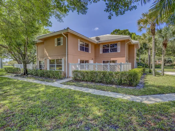 3141 Kingston Court, West Palm Beach, FL 33409