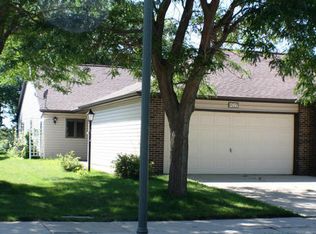 402 Hill Ave UNIT B, Spirit Lake, IA 51360