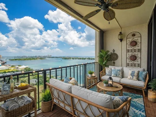 5600 N Flagler Drive #2201, West Palm Beach, FL 33407