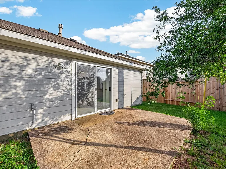 7231 River Pines Dr — Photo 36