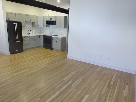 2nd image of 701 Main St #1