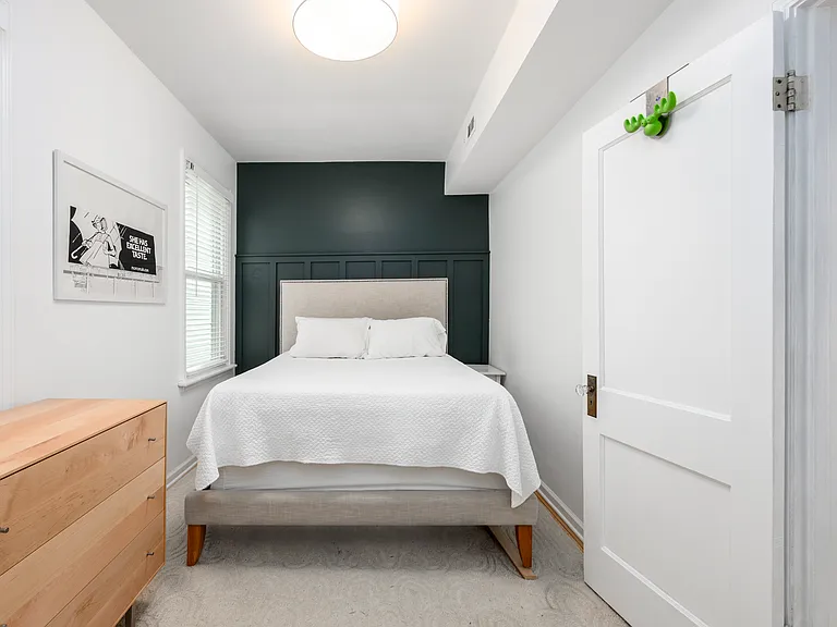 2524 N Lawndale Ave #1 — Photo 11