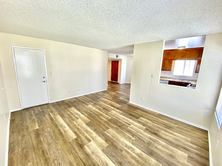 2908 E South St #1 — Photo 6