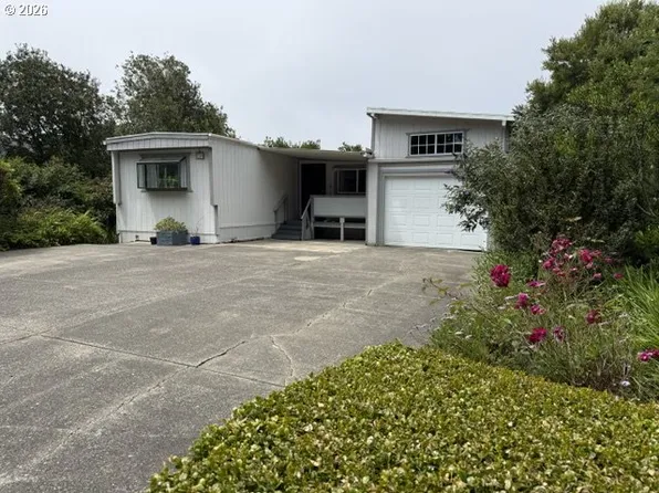 1600 Rhododendron Dr Space 218, Florence, OR 97439