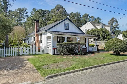 106 Washington St Photo 1