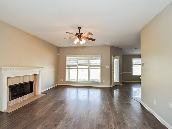 5th image of 3823 Charbon Ln
